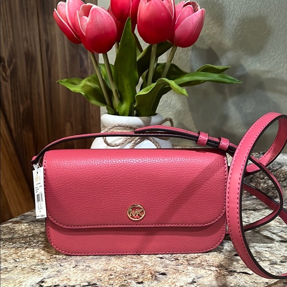 Michael Kors Handbags - Michael Kors NWT Travel Small Grained Leather Crossbody Bag